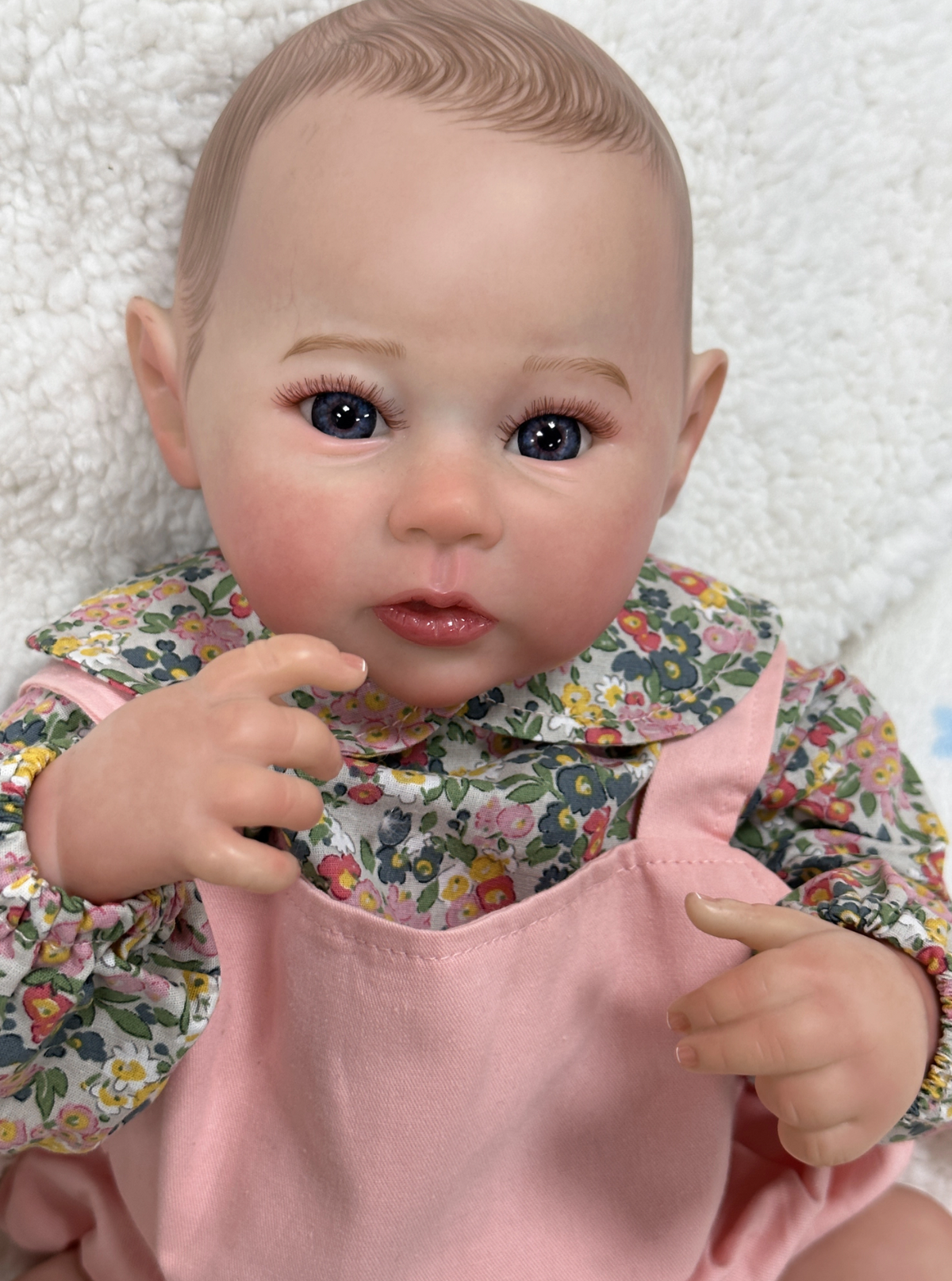 Olivia – 50 cm lachende Reborn babypop van siliconen-vinyl – realistisch pasgeboren meisje