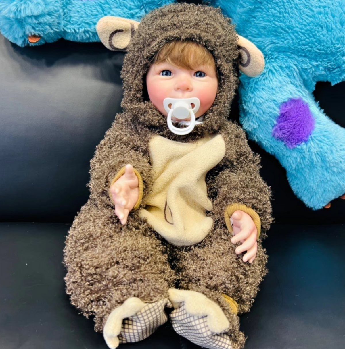 Lisa – de 55 cm grote knuffelige Bebe Reborn pop