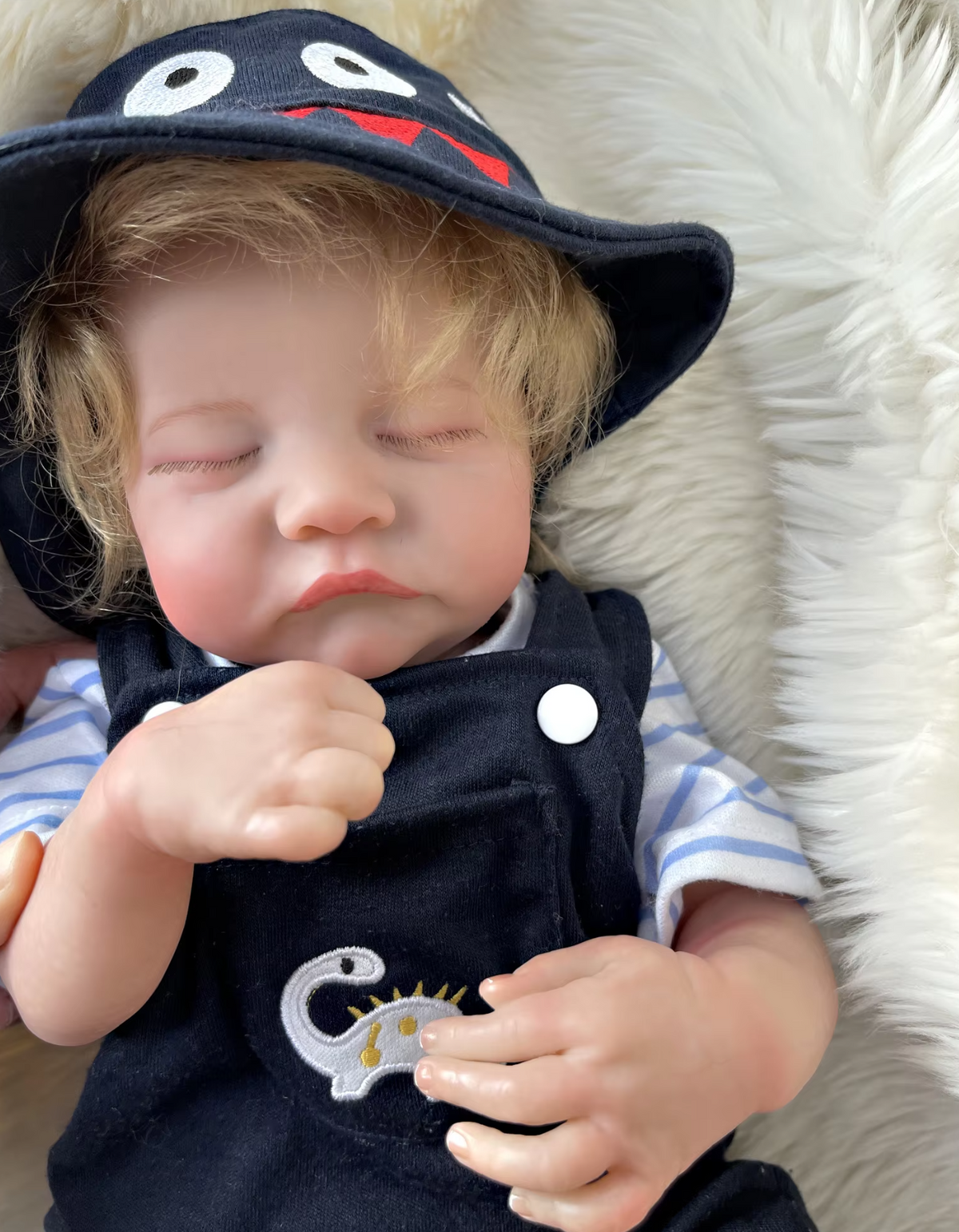 Finley – 41 cm siliconen Reborn babypop jongen met realistische 3D-handgeschilderde details